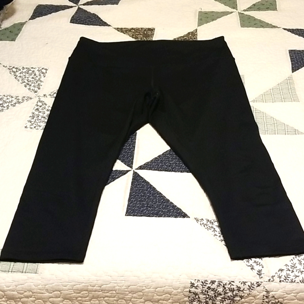 Zella crop leggings